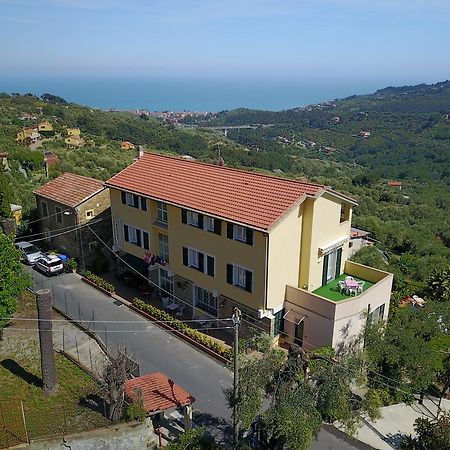 דיאנו מרינה Residence Elvira מראה חיצוני תמונה