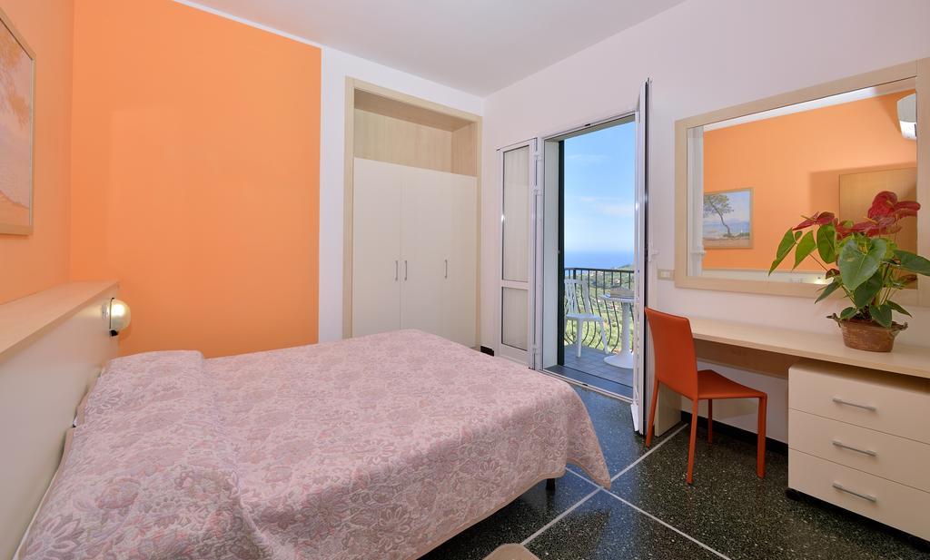 דיאנו מרינה Residence Elvira מראה חיצוני תמונה
