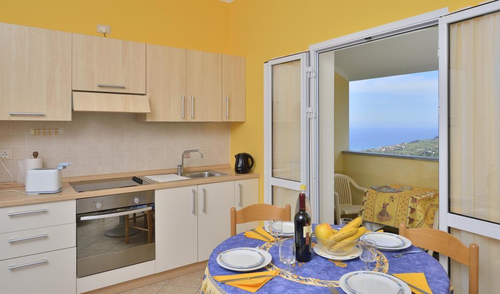 דיאנו מרינה Residence Elvira מראה חיצוני תמונה